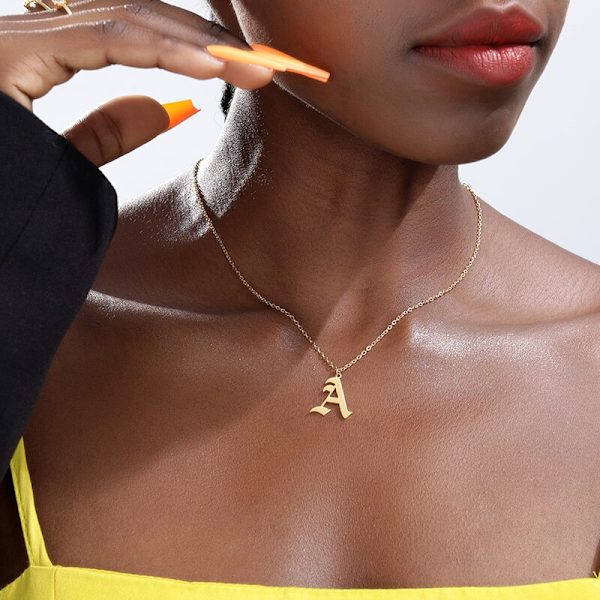 Gamla bokstäver halsband i rostfritt stål Ketting Silver Color N
