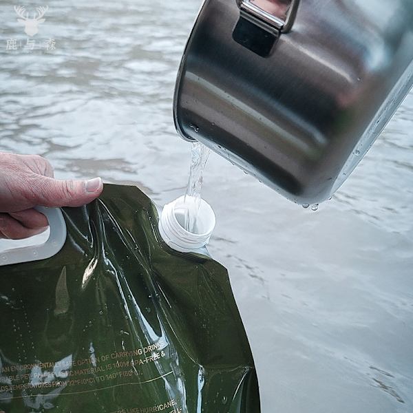 7,5 L hopfällbar vattenpåse utomhus Bärbar campingvattenbehållare Vattenkokare hink Bergsklättring Campingutrustning 7.5L