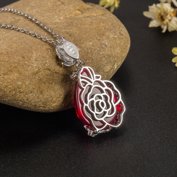 Thai silver rött och grönt kalcedon hänge objekt kvinnlig kedja retro röd granat jaspis kalcedon anpassad i spegel Blommor ornament Pendant Red Agate (Without Chain)