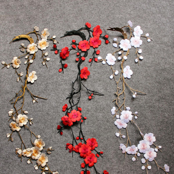 Vackra broderade plommonblommor Flower Patch Stryk/sy på App Red