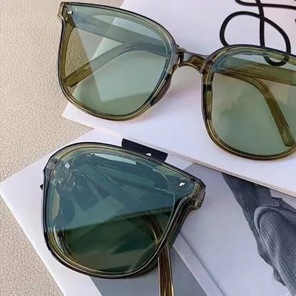 Vikbara solglasögon för kvinnors nya UV och solskydd Sungla green