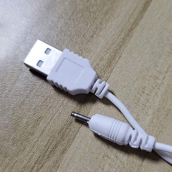 DC 2.0 USB -laddarkabel med liten stift USB laddarkabel till Black
