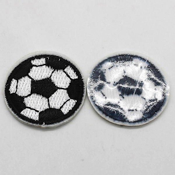 4cm Tecknad Fotboll Stryk På Broderad Patch för Kläder Väska Applikationer DIY Badge Sticker