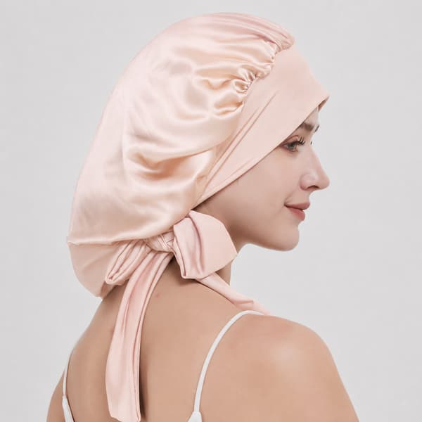 100 % silkkimyssy naisille, beige