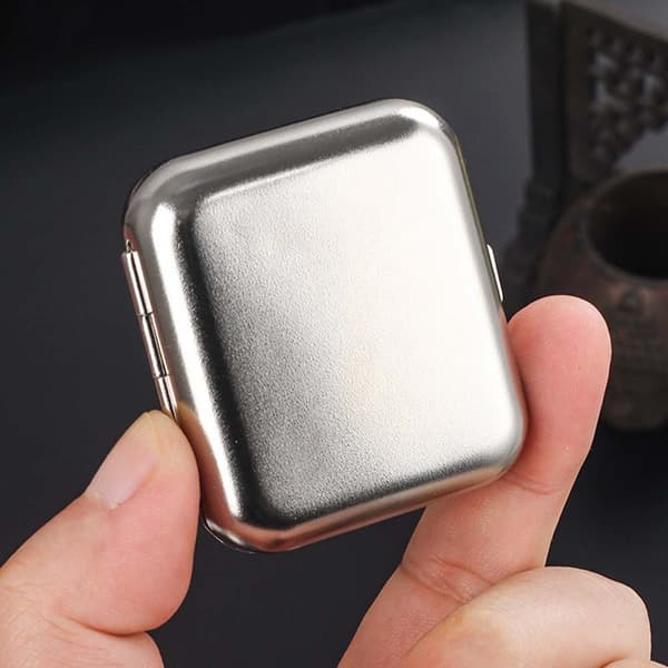 Fyrkantig Mini Fickaskkopp - Bärbar Metall Askbehållare Silver