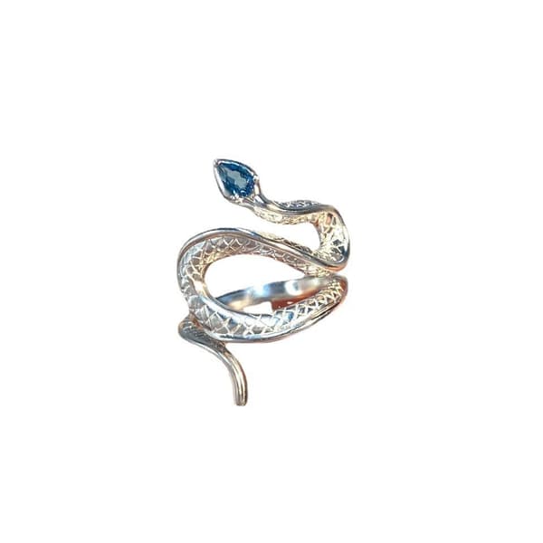 Justerbar slange-rhinestone-ring i hvitt gull