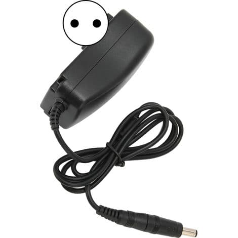 30W universel strømadapter med USB-interface og justerbar spænding 100-240V, europæisk standardstik.