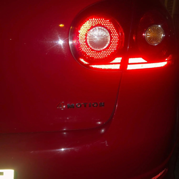 4 MOTION 4motion Red & Chrome auton takamerkkitarra PASSAT Touareg GOLF Polo Tiguan Jetta -auton tavaratilan tavaramerkkitarraan