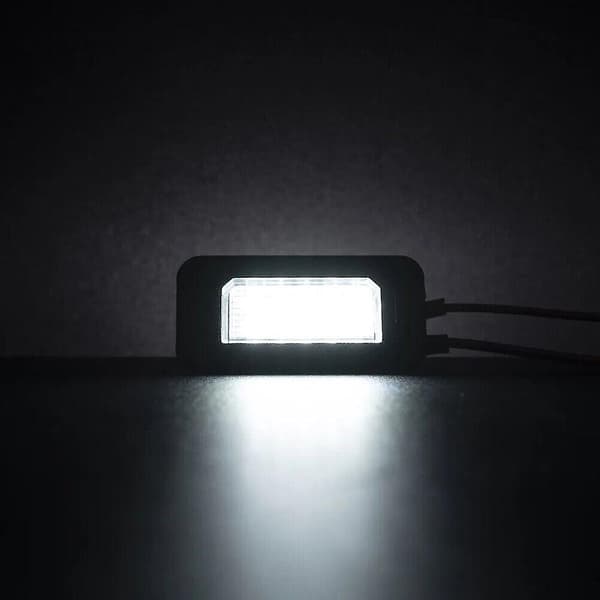 Nummerpladelyslampe 6000K Hvid LED til Alfa Romeo Giulia Stelvio 2017-2022