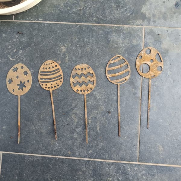 Haveprop i ornament-5 påskeæg