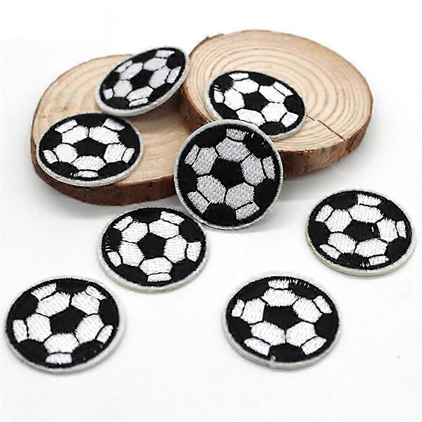 4cm Tecknad Fotboll Stryk På Broderad Patch för Kläder Väska Applikationer DIY Badge Sticker