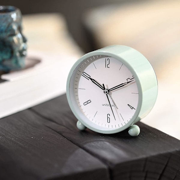 Tyst väckarklocka - Tickfri analog väckarklocka med varmt ljus - Minimalistisk rund