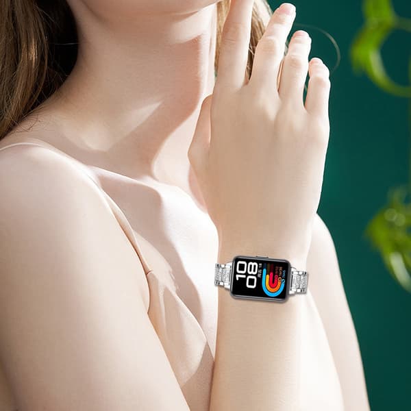 Slank diamant rustfrit stål urrem kompatibel med Huawei Band 8/9/10 sølv