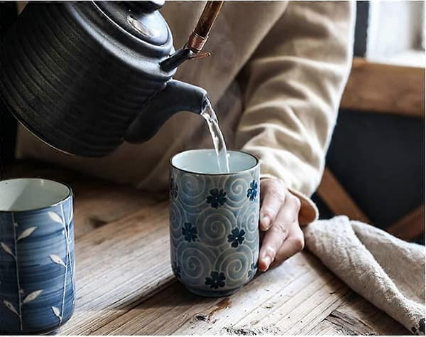 Japanska tekoppar Keramisk mugg Japansk traditionell blomma Vacker design Set med 2 tekoppar 30 cl
