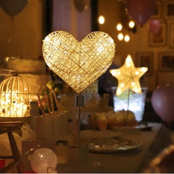 LED Dekorativ Lampe Liten Bordlampe Modelllampe DIY Rattan Hjerte Nattlys