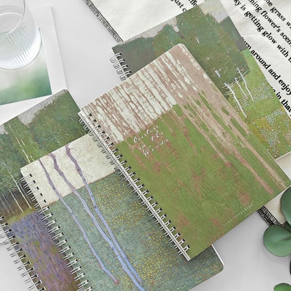 A5 Notesbog - A5 linjeret notesbog til studerende, kreativt og forfriskende design - Skov og græs - Grøn - Enkelt notesbog