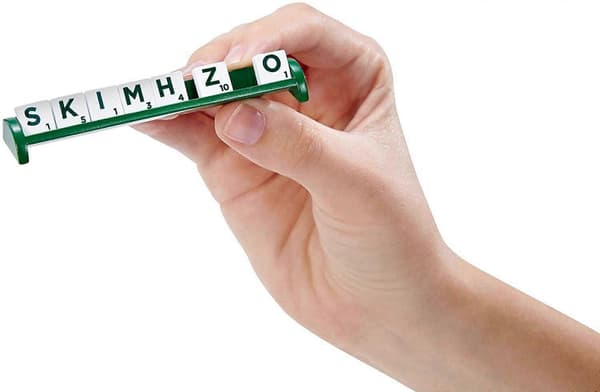 Scrabble Stor Sammenklappelig Udgave med Roterende Træspilleplade