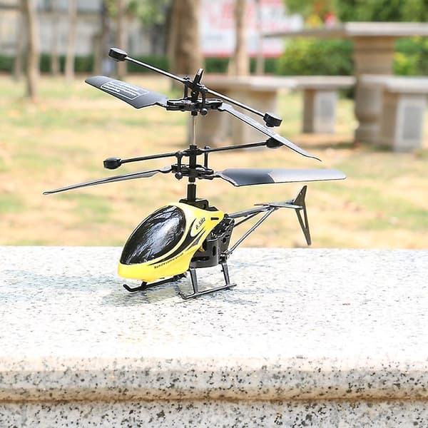 Fjärrstyrd elektrisk flygande helikopter blinkande ljus handkontrollerad flygplan utomhusleksaker för barn presenter ny