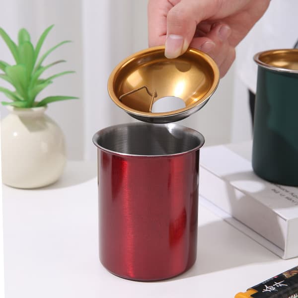 Blågrønn askebeger Stilig askebeger i rustfritt stål Grønn