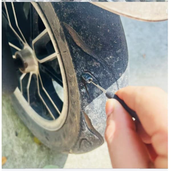 Dækreparationssæt med gummipropper til biler, motorcykler og elbiler
