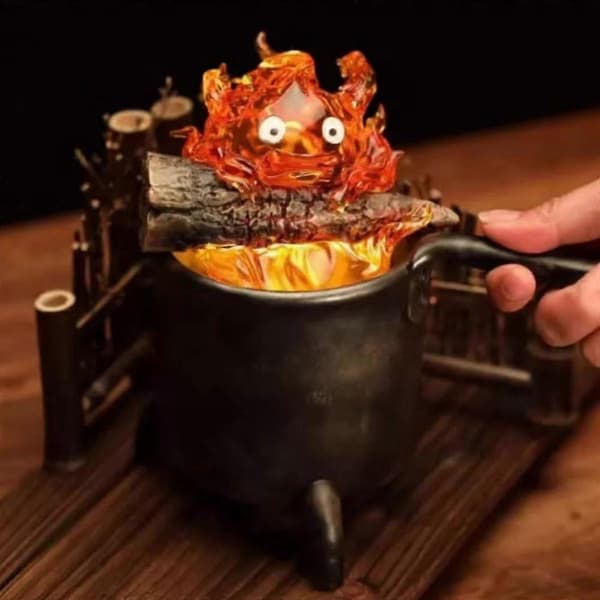 Calcifer nattlys, Calcifer harpiksstatue