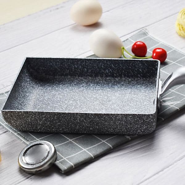 Japanese Style Rectangular Non-stick Omelet Pan with Tamagoyaki (Japanese Rolled Egg) Pan and Heat-Resistant Handle. Kitchen Utensils.