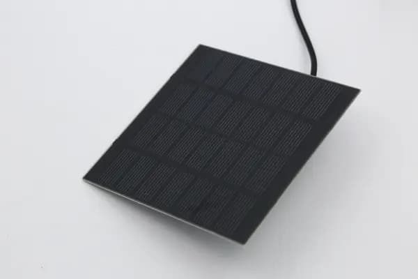 Solar springvandspumpe med 4 sprinklerhoveder ABS Have fuglebad vandfunktion sort 11*11cm square
