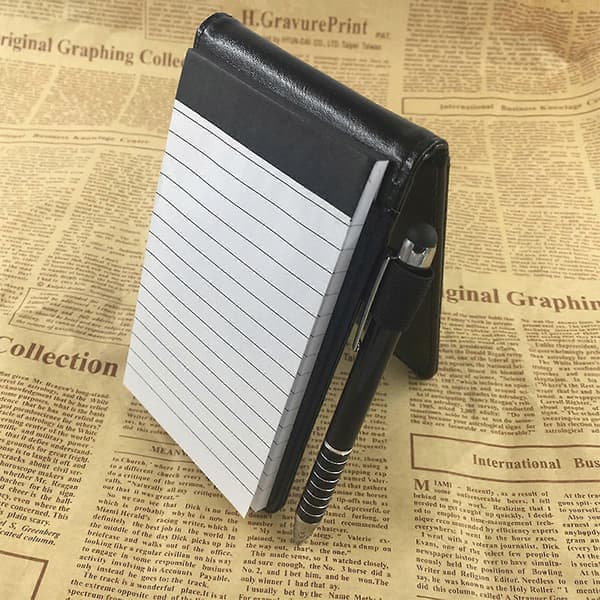 Notesblok A7 PU Læderomslag Stylus Pen Notesbog til arbejde og rejser Brown and metal pen