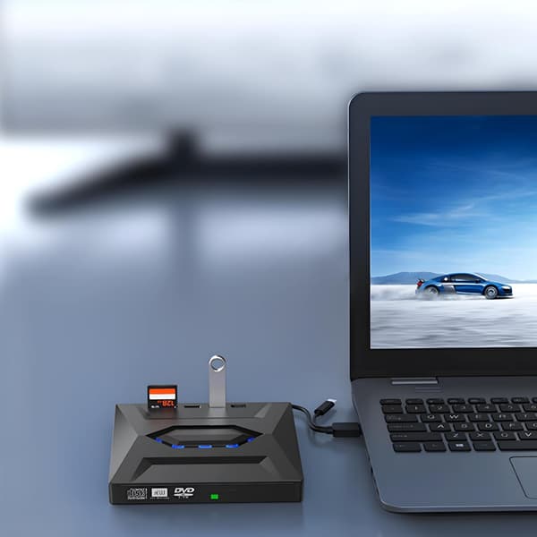NÖRDIC Bærbar CD Brænder og afspiller samt USB-hub med SD-kortlæser 2xUSB-A 1xUSB-C