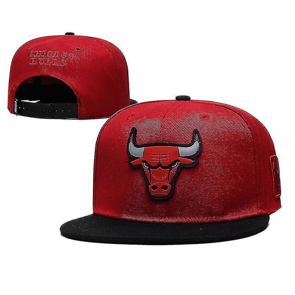 New Era Chicago Bull Trucker Cap red