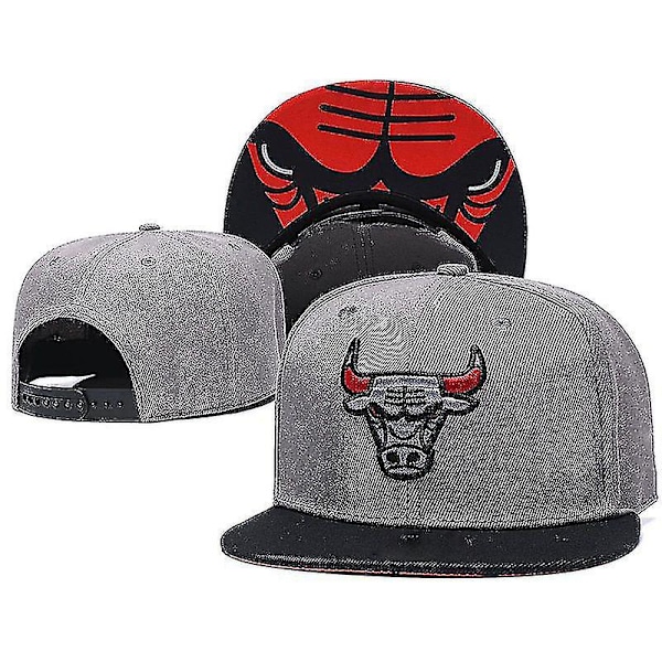 New Era Chicago Bull Trucker Cap red