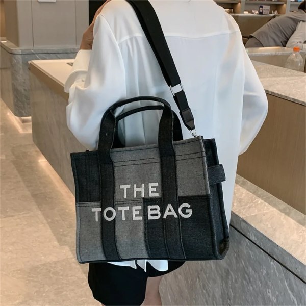 2023 Luxury Brands Denim Patchwork The Tote Bags for Women Handväskor Designer Canvas Shoulder Crossbody Bag Shopper Handväskor black small