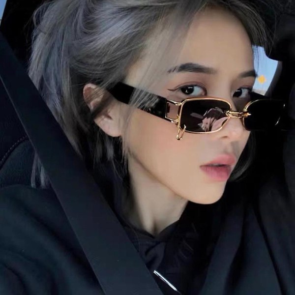 2023 fyrkantiga solglasögon Kvinna Lyxmärke Resor Små rektangulära solglasögon Kvinnligt mode Retro Lunette De Soleil Femme Gold Trans other