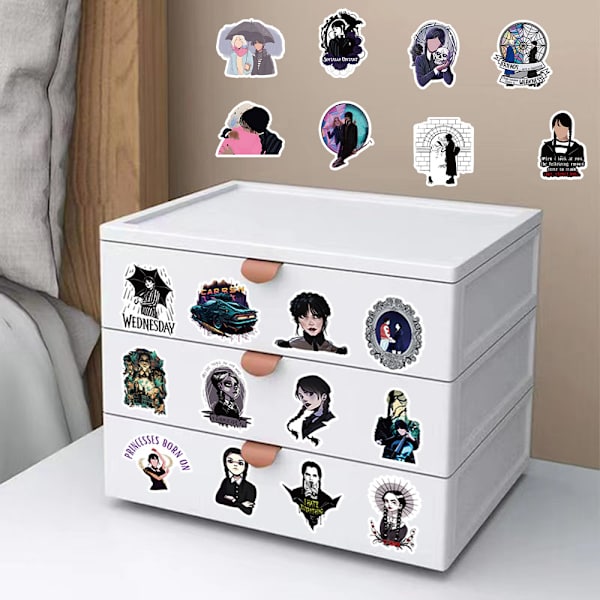 50 stk The Addams Family onsdagsklistremerker Vanntett dekorgave -1