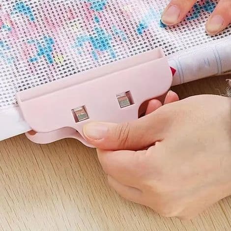 Set med 4 diamantritningsklämmor i plast, multifunktionsklämmor för hantverk, rosa