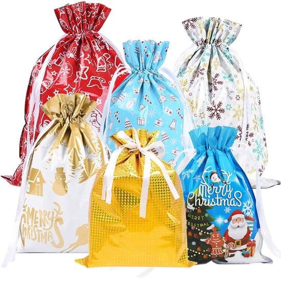 18 julklappspåsar med dragsko, julklappspåsar, 4 storlekar: extra stor, stor, medium och liten, 6 olika mönster