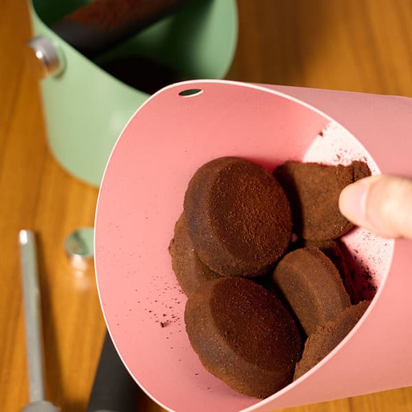 Stilren kaffegrutboks svart