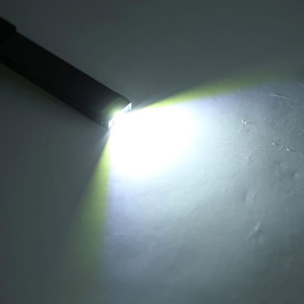 LED Arbejdslys - PZCC - Stor Model - 350 lm - USB Genopladelig - 360° Magnet & Krog