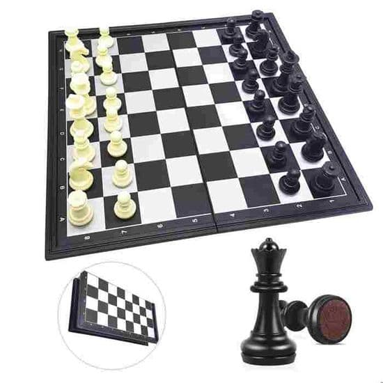 Vikbart magnetiskt schackspel