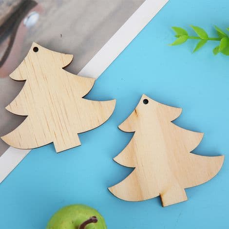 10 assorterede stykker træophængsplader - DIY håndværksdekorationer til juletræ og fester (Model nr. 3)
