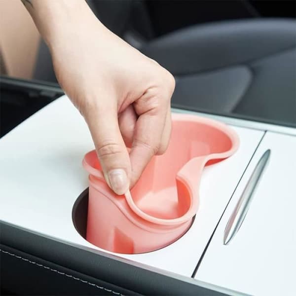 Koppholder for Tesla Model Y/3 drivstofftankdeksel koppholder (rosa)