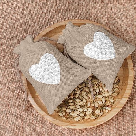 24 stk hjerteformede juteposer 10x14CM, til bryllupsgaver, søtsaker, gaver, dåp, bursdag, jul, små (beige grå)