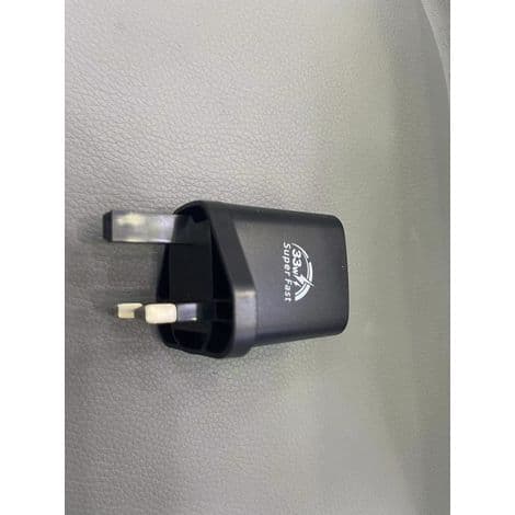 Hurtig USB QC3.0 oplader med europæisk stik, adapter og kabel til Android smartphones