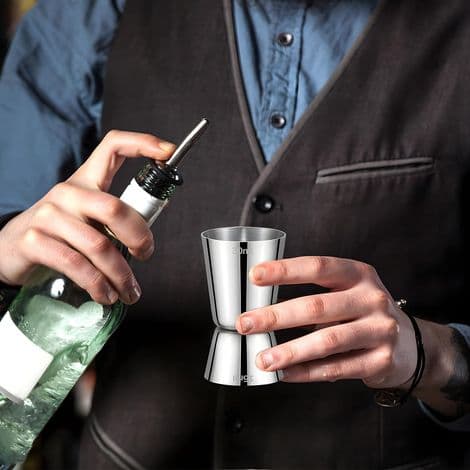 Cocktaildispenser i rostfritt stål 30/40/50 ml, med 4 hällpipar och 2 borstar.