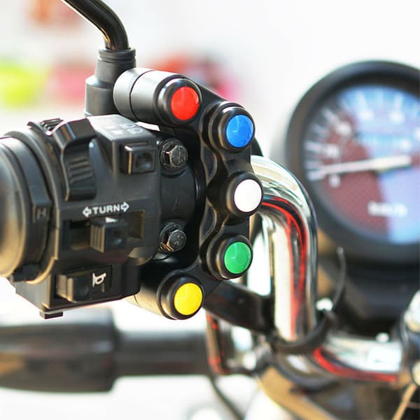 Vandtæt 5-knaps ATV Motorcykel Styrkontakt Sæt til 22mm 7/8 tommer Styr