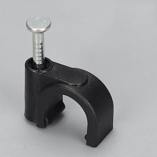 Kabelclips med søm 100-pak Sort 4 mm