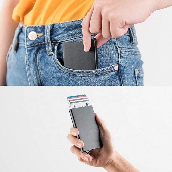 Korthållare med RFID skydd - 6 aluminium fack för kreditkort Blå one size