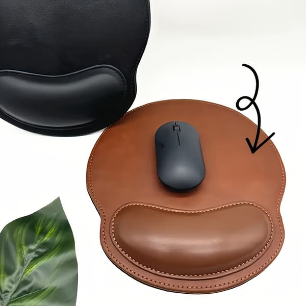 Ergonomisk musematte i imitert skinn for gaming, sklisikker håndleddsstøtte language