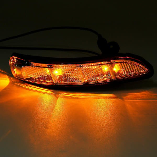 Höger sidospegel blinkerslampa kompatibel med W211 W221 W219 2007-2011 E320 E350 E550 E63 2198200621