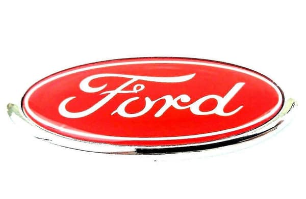 Rött Ford bakluckemblem för Mondeo